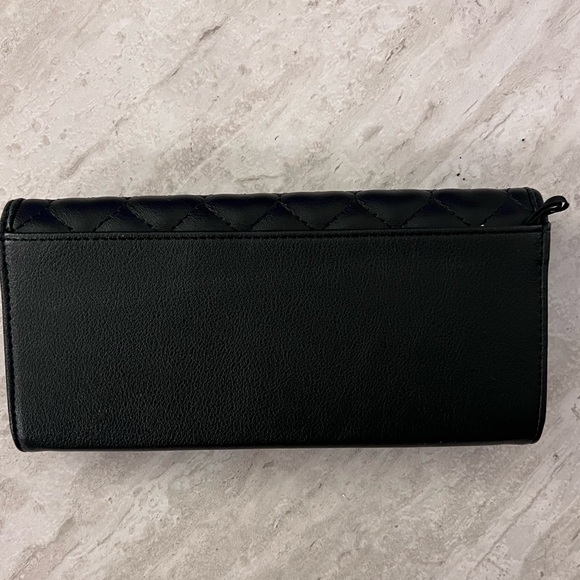Juicy Couture Women’s Single Gusset Flap Clutc - Black Quilted Women's Wallet - Picture 8 of 12